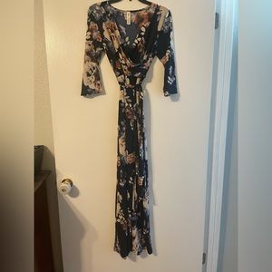 Vanilla Bay pale pink blue floral maxi dress